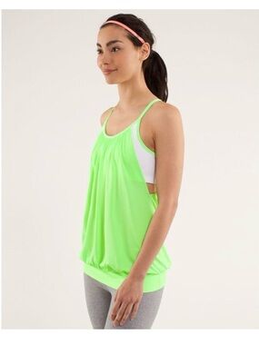 Lululemon No Limits‎ Tank Top 4 Womens Green white Workout